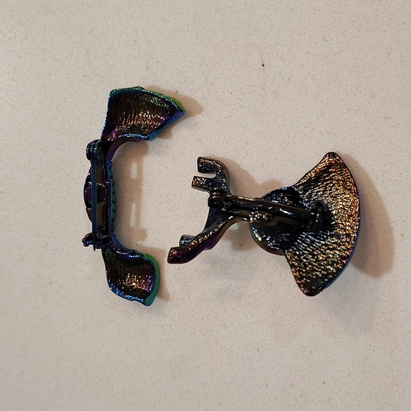 Funky Vintage 1960s Two Piece Telephone Brooch Blue Rainbow Chrome Faux Pearls - Picture 3 of 5